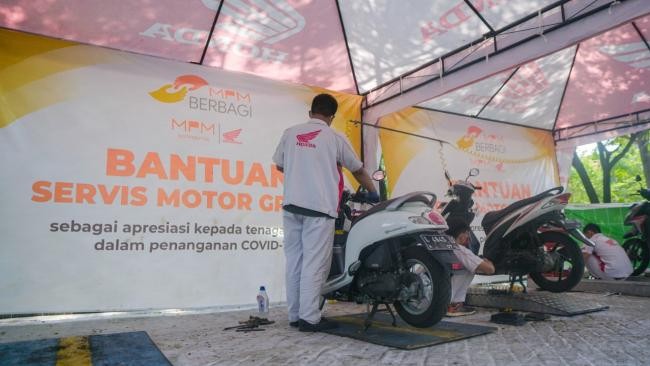  Honda  Community 900 Motor  Tenaga Medis Mendapatkan 